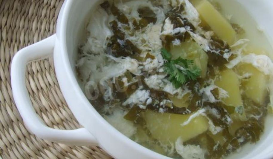 Рецепт зеленых щей из щавеля с яйцом без мяса