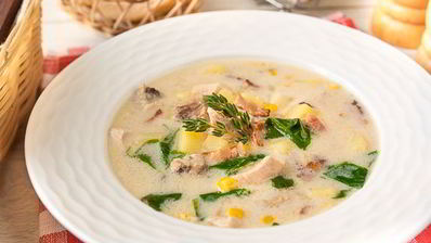 сливочный суп с курицей, беконом и кукурузой