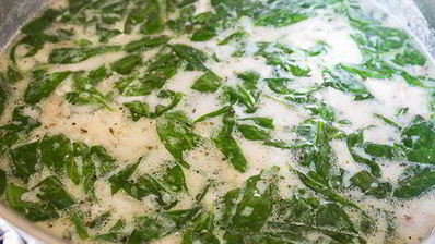 сливочный суп с курицей и шпинатом