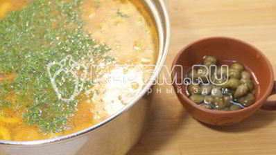 рыбная солянка и семгой и оливками