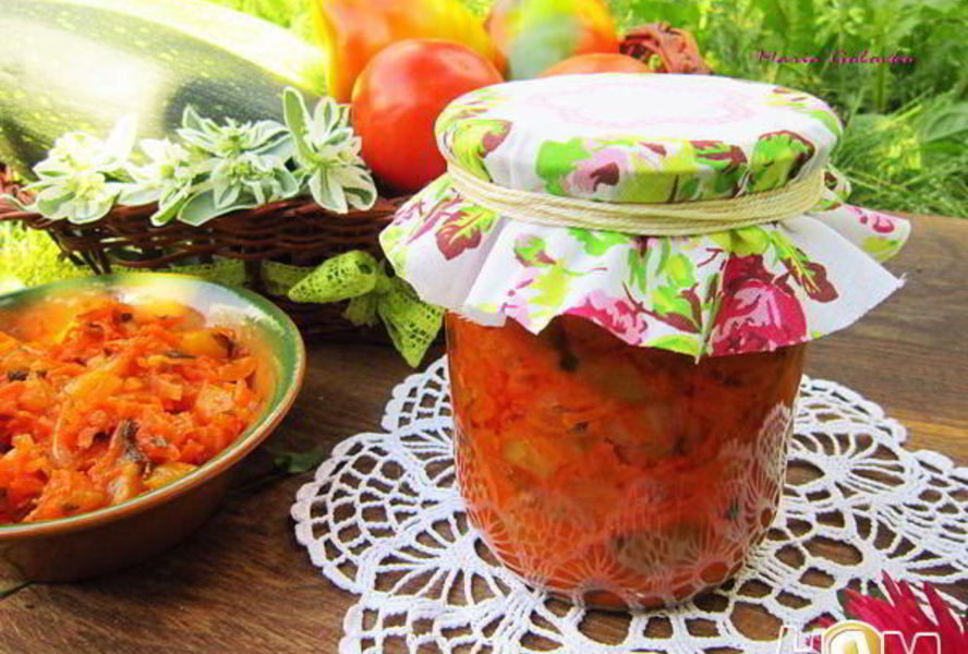 Солянка из кабачков