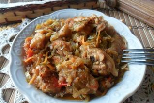 Солянка из капусты с мясом свинины