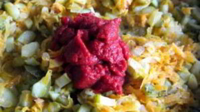 солянка с лимоном и оливками