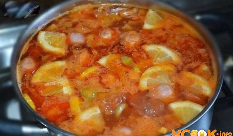 Рецепт супа солянка с сосисками