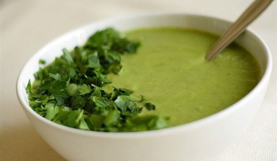 Рецепт супа-крема из шпината и щавеля с авокадо