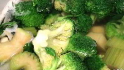 суп-пюре из брокколи с плавленым сыром