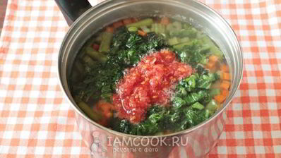 суп-пюре из черешкового сельдерея с крапивой