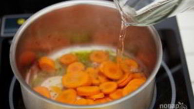 суп со свеклой и щавелем