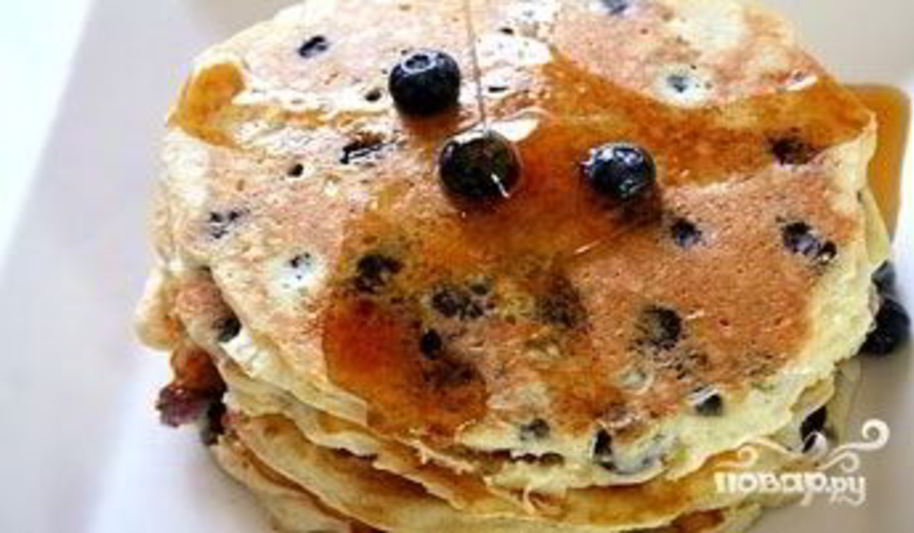 Рецепт блинчиков с творогом и малиной