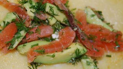 блины с семгой и авокадо