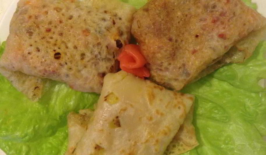 Рецепт луковых блинчиков с начинкой