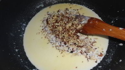 манно-тыквенные блинчики с ореховым соусом