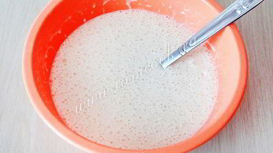 простые дрожжевые блины на молоке