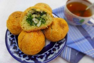 Булочки с яйцами и зеленью на простокваше