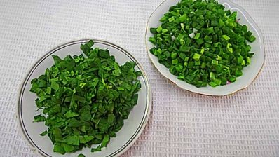 булочки с яйцами и зеленью на простокваше