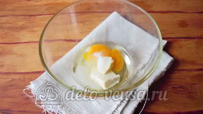 дрожжевые булочки с изюмом