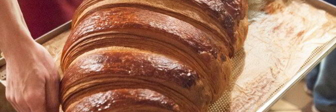 Гигантский круассан