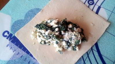 греческие круассаны с брынзой и шпинатом