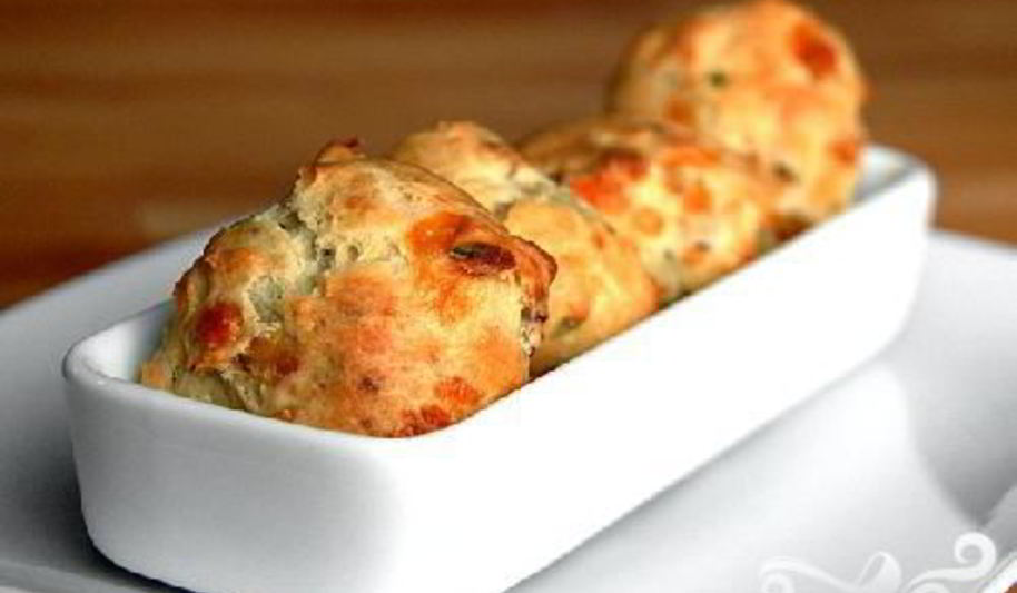 Рецепт гужеров с сыром и беконом