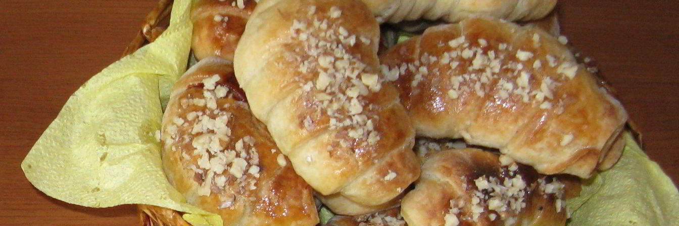 Круассаны с ананасами