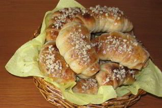 Круассаны с ананасами