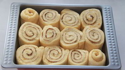 медовые булочки с корицей и орехами