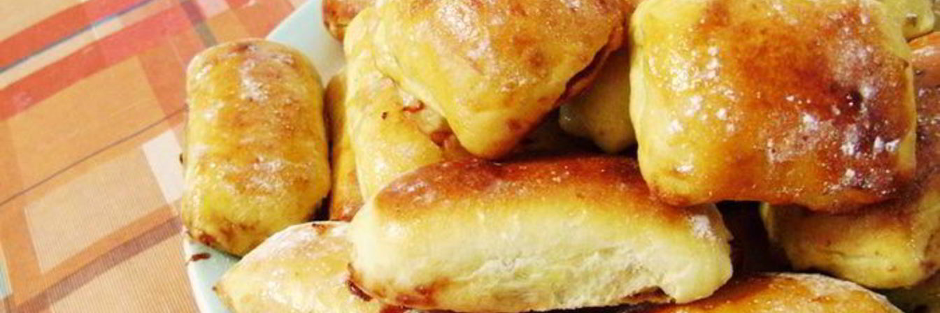 Плюшки дрожжевые с джемом