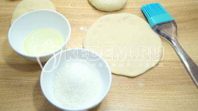 сдобные булочки плюшки