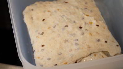 цельнозерновые булочки с семенами льна на закваске