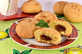 Творожные булочки со сгущенкой