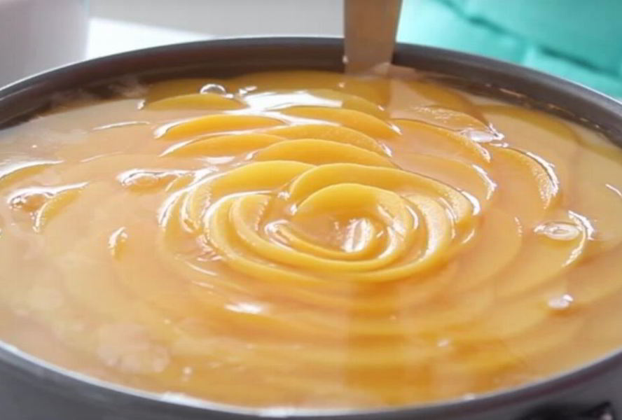 Чизкейк с персиками