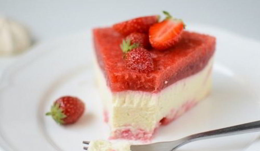 Рецепт клубничного чизкейка с меренгами