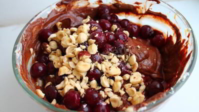 шоколадный чизкейк с вишней