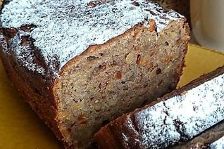 Банановый кекс с кедровыми орешками и цедрой лимона