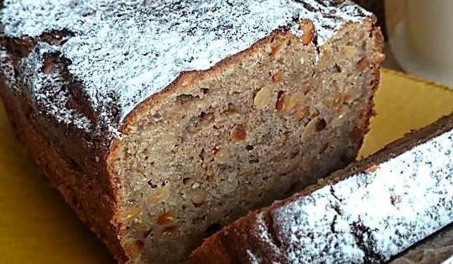 Рецепт бананового кекса с кедровыми орешками и цедрой лимона