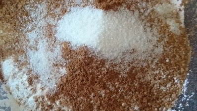 банановый кекс с кедровыми орешками и цедрой лимона