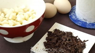 кекс с грушами и шоколадом