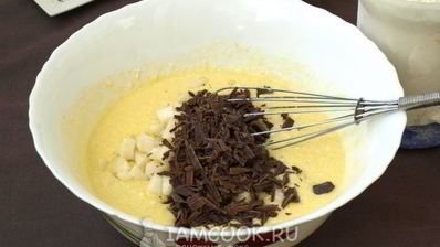 кекс с грушами и шоколадом