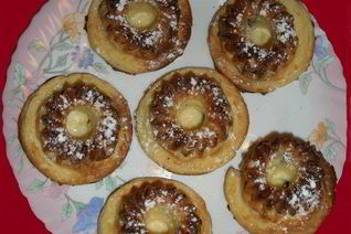 Кексы и творожной массы с изюмом