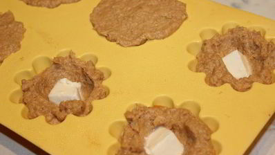 мясные закусочные кексы с сыром моцарелла