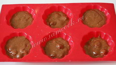 постные шоколадно-вишневые кексы