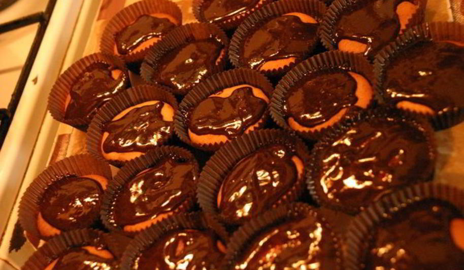 Рецепт смородиновых капкейков