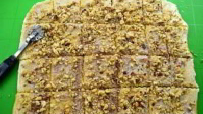 хлеб гармошка с ореховой начинкой