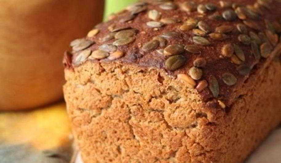 Рецепт хлеба с творогом и тыквенными семечками на ржаной закваске