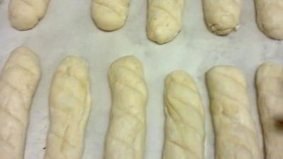 хлебные палочки с кунжутом