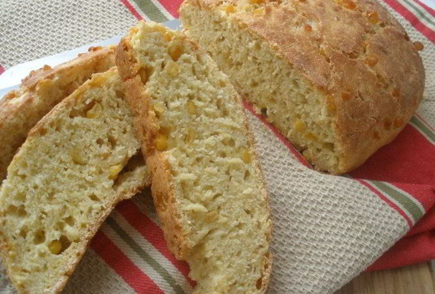 Кукурузный хлеб с зернами