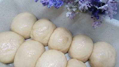 сдобный хлеб с узором