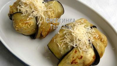 конвертики из баклажана с моцареллой, томатом и цукини