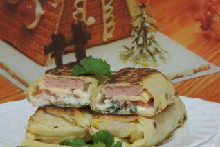 Горячий лаваш с начинкой