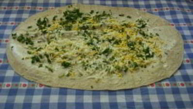 лаваш с брынзой и зеленью